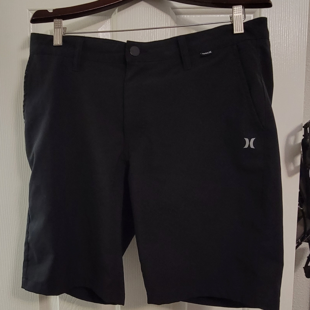 Hurley Hybrid Shorts size 32. Quick Dry